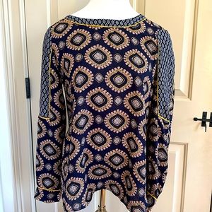 Premise Studio women’s long sleeve top